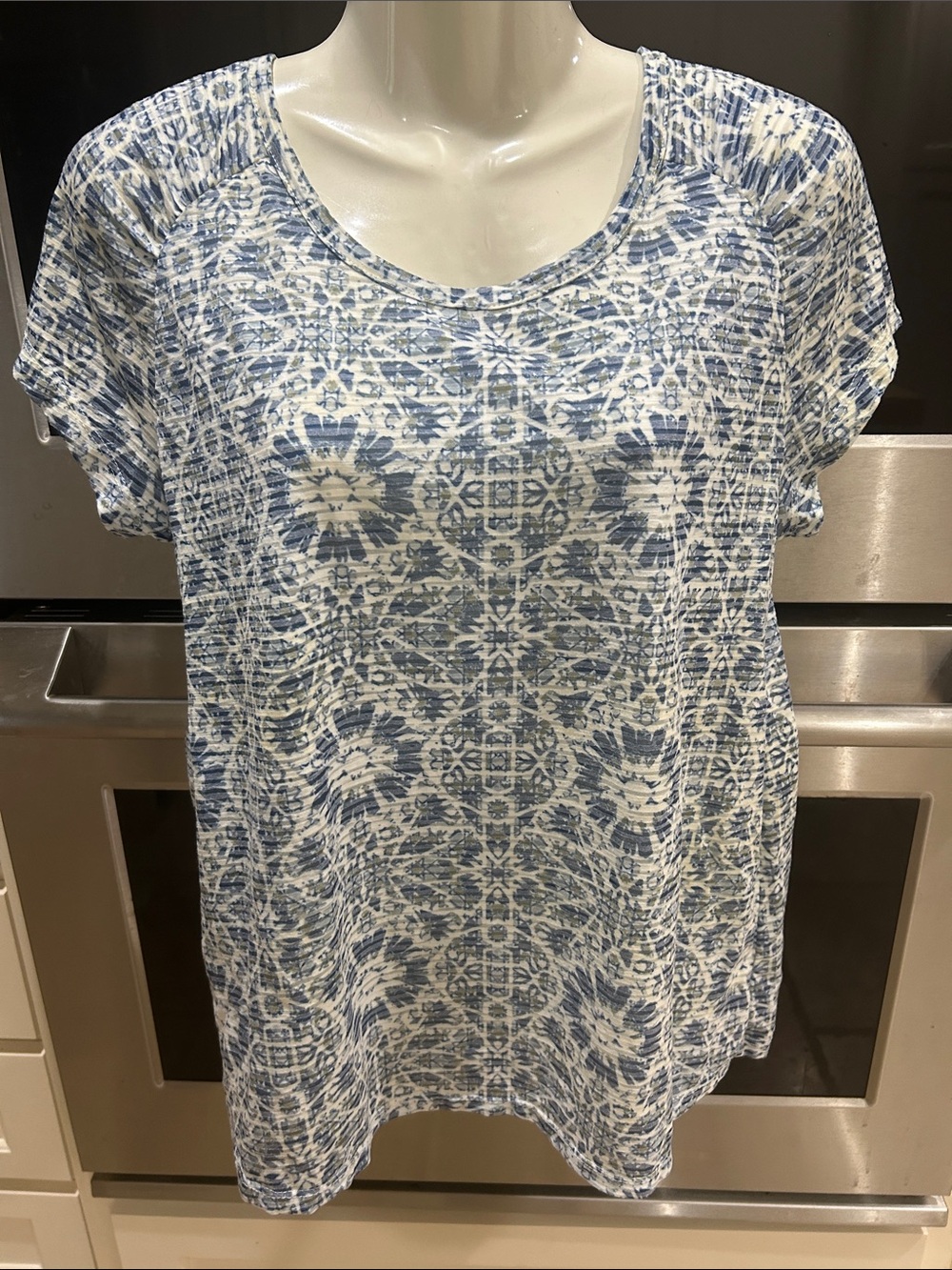 Aventura Blue and White Short-Sleeve Patterned Top - Picture 8 of 15